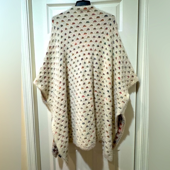 Anthropologie Akemi + Kin White Aurora Eyelash Wrap Kimono Open cardigan O/S - Picture 4 of 7